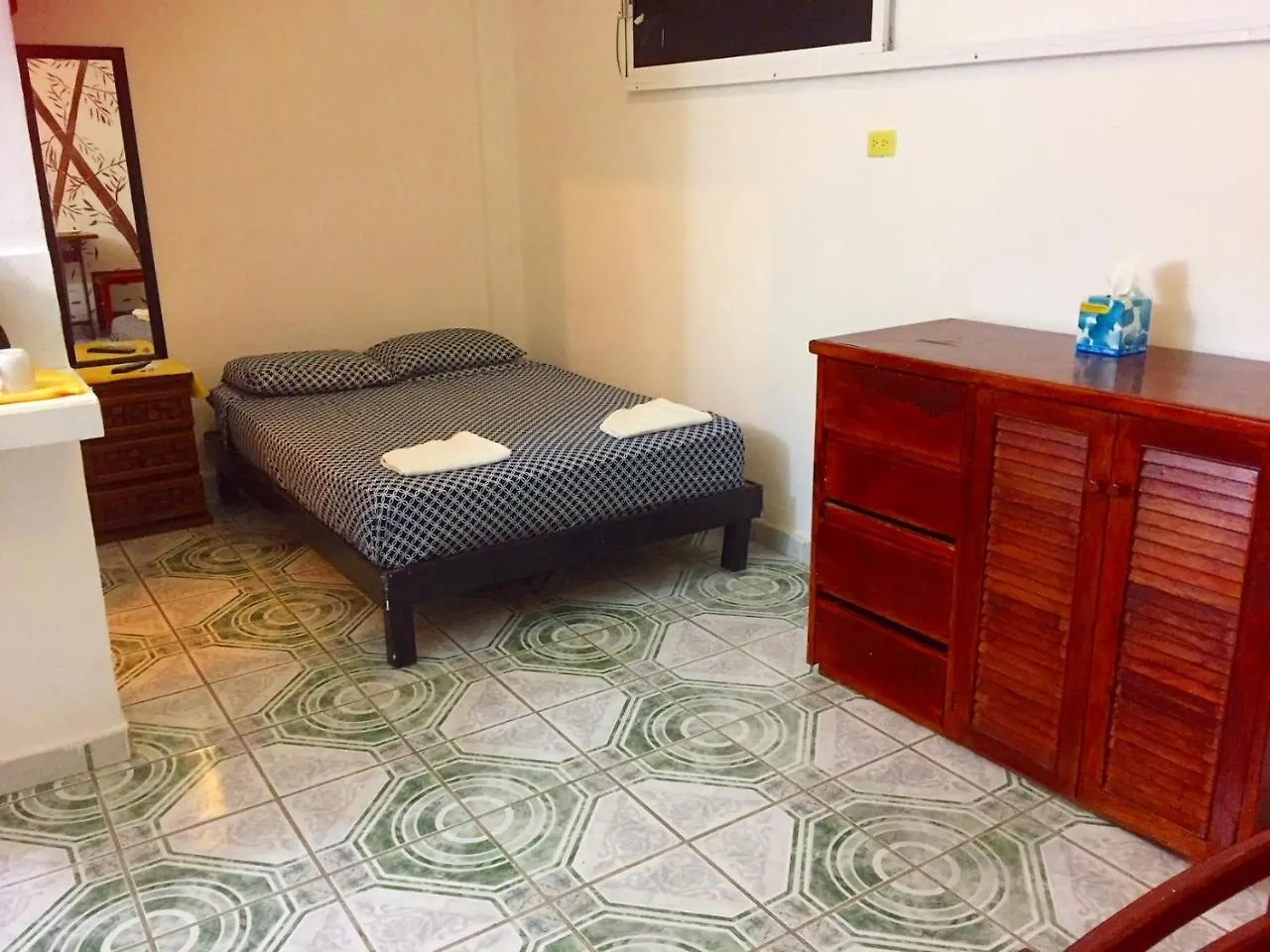 El Malecon, Central Mini Apartments 女人岛